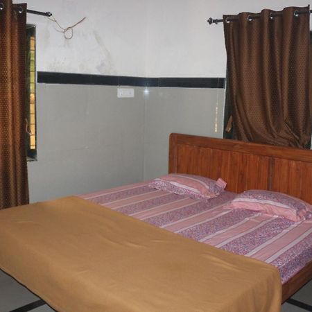 Hotel Phoenix Lonavala Kültér fotó
