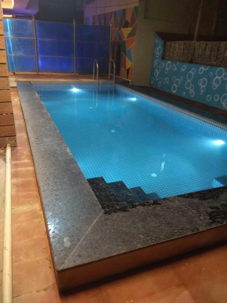 Hotel Phoenix Lonavala Kültér fotó