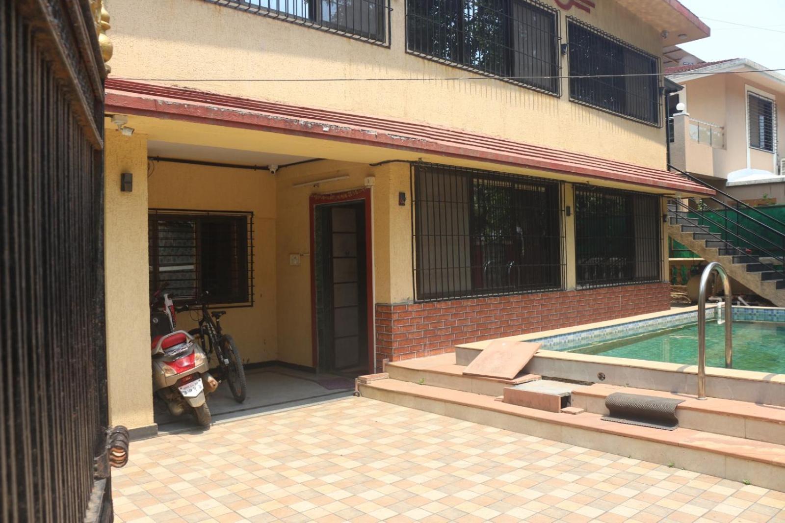 Hotel Phoenix Lonavala Kültér fotó