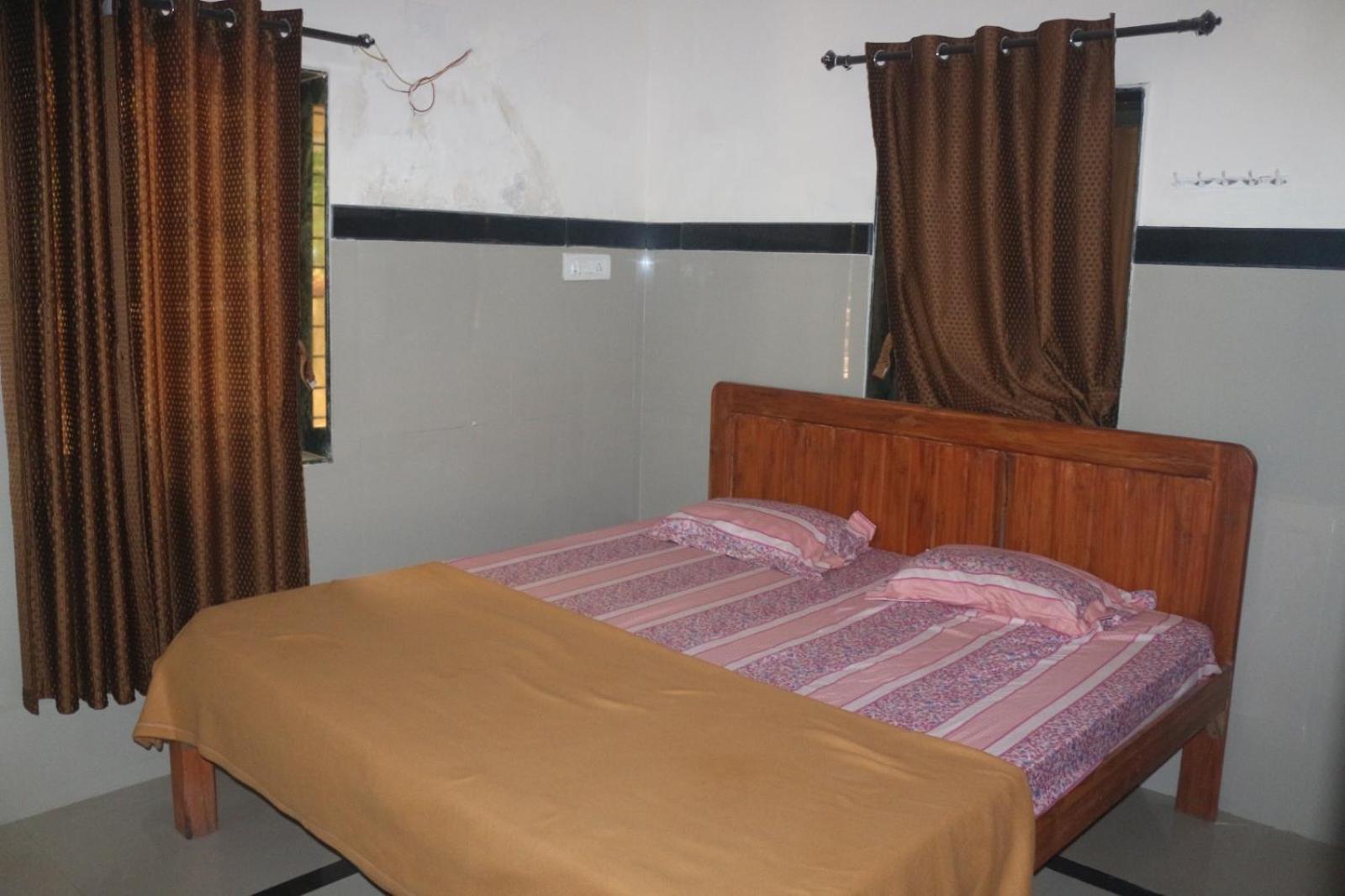 Hotel Phoenix Lonavala Kültér fotó