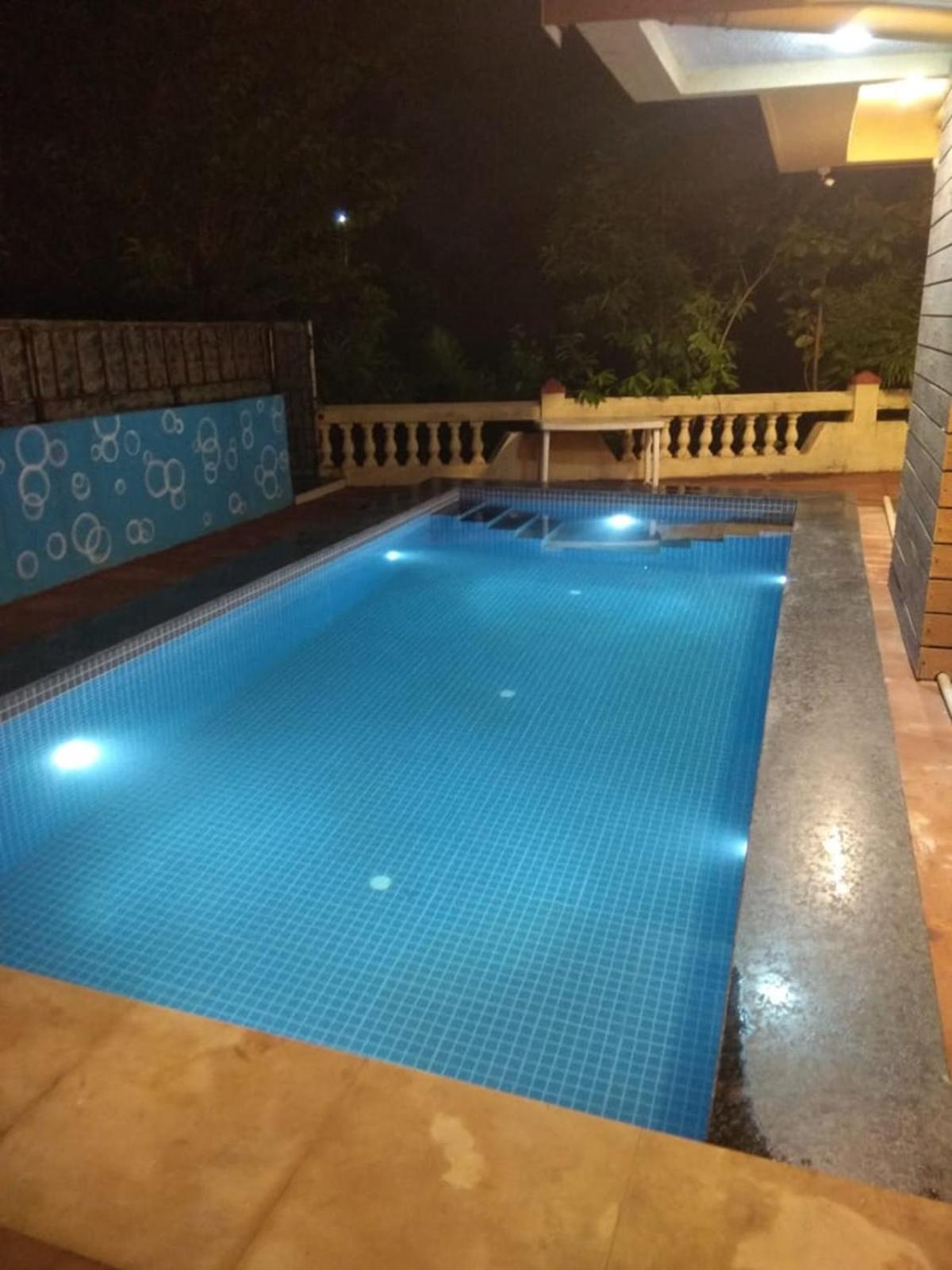 Hotel Phoenix Lonavala Kültér fotó
