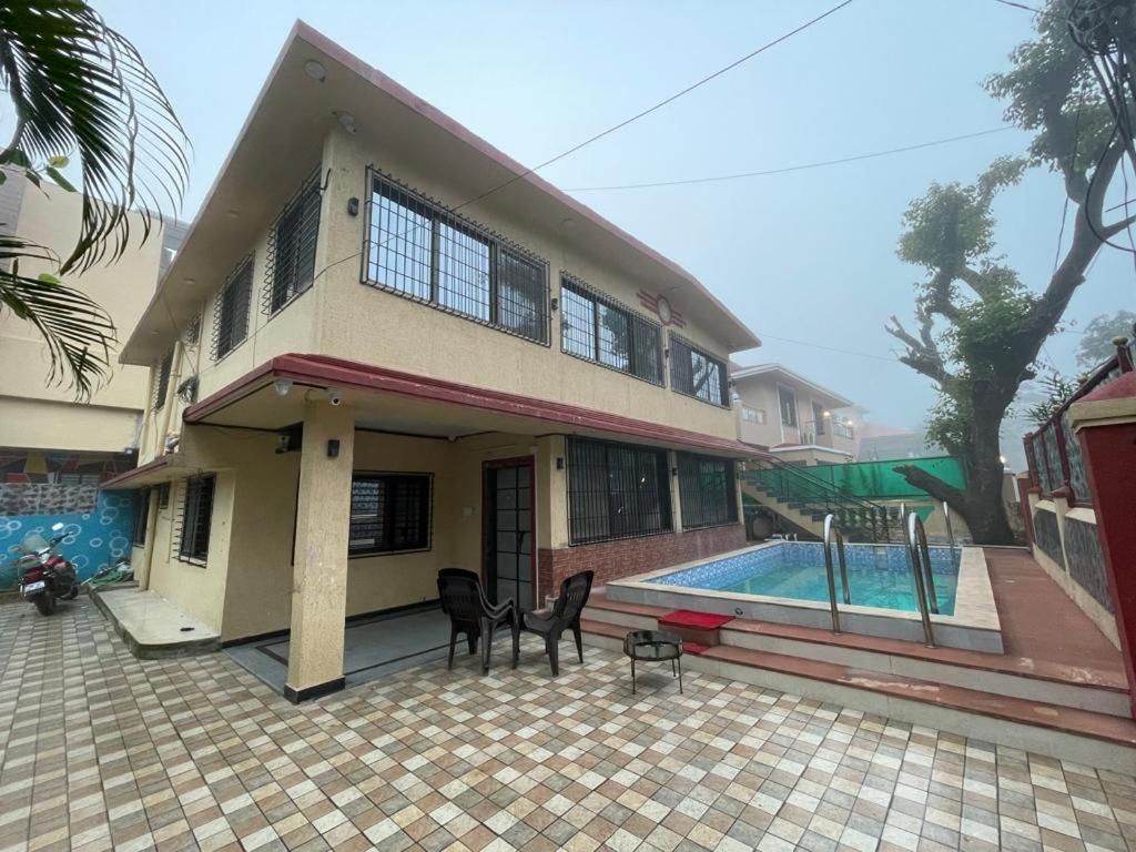 Hotel Phoenix Lonavala Kültér fotó