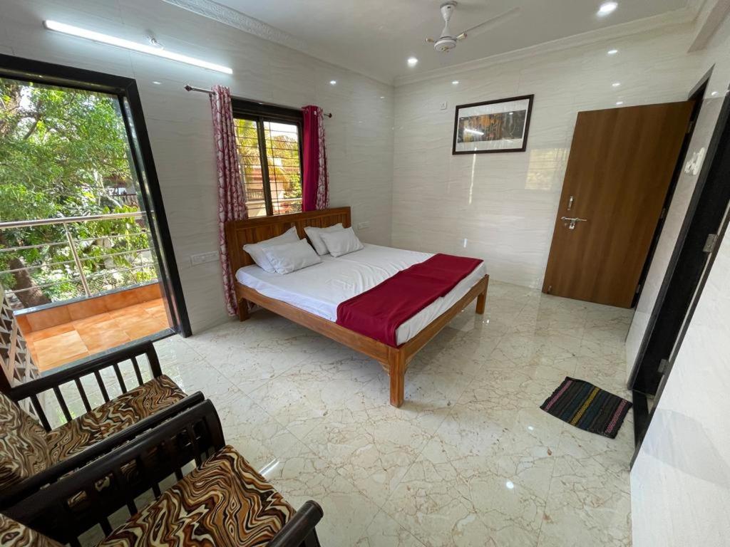 Hotel Phoenix Lonavala Kültér fotó